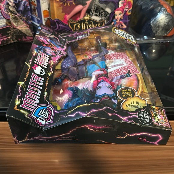 2013 Monster High Freaky Fusion Hybrids Avea Trotter - New In Box Never Opened - Picture 4 of 6